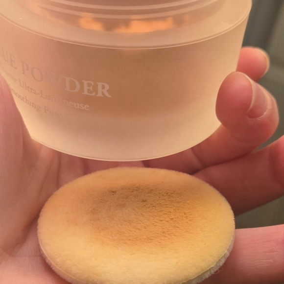 Lancôme Absolue Radiant Smoothing Powder Ecru Medium - Picture 8 of 9